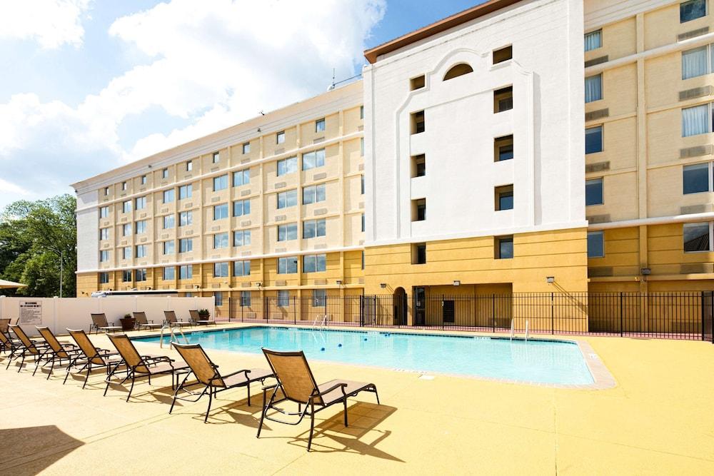 Holiday Inn Express Atlanta Airport - North, An Ihg Hotel College Park Kültér fotó